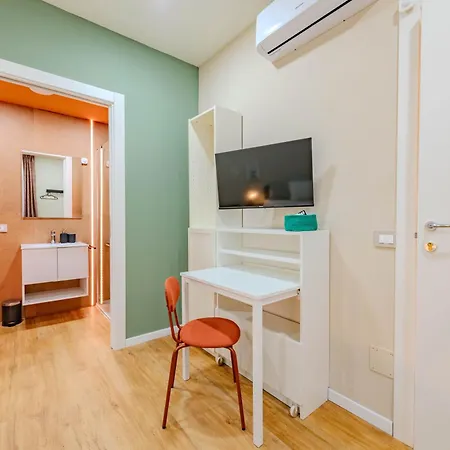 Le Due Dimore Di Corso Torino 3* Новара