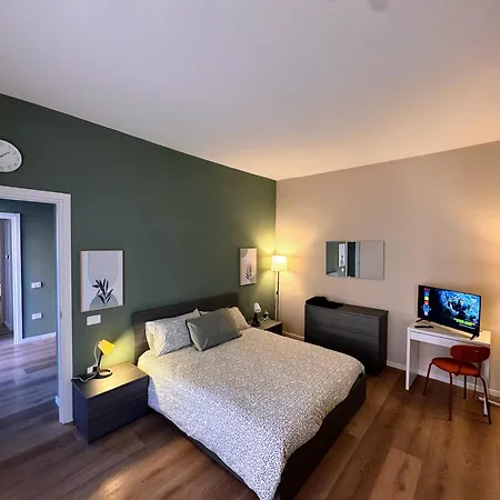 Le Due Dimore Di Corso Torino Gasthof Novara